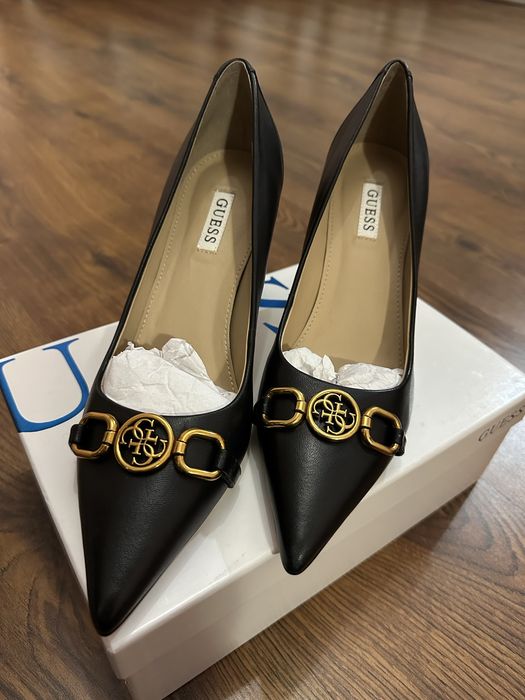 GUESS дамски обувки