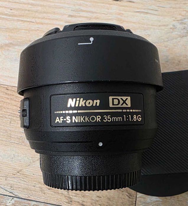 Aparat Foto Nikon D5300 + Obiectiv Nikon DX swm aspherical 0.3m 0.98ft - KLI Amanet