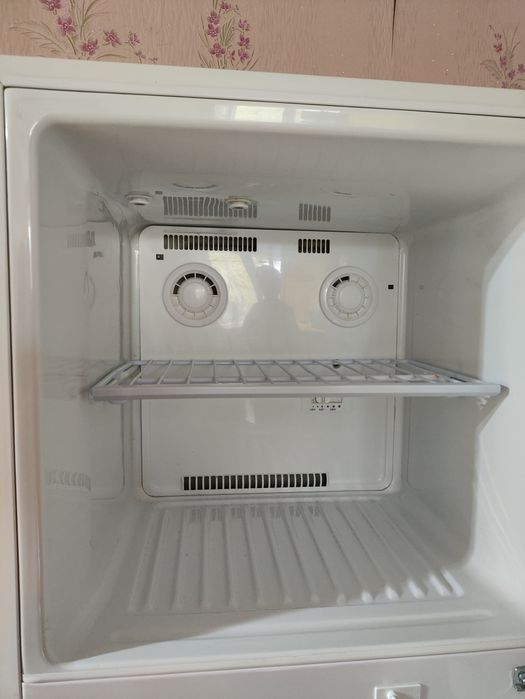 Продам холодильник LG