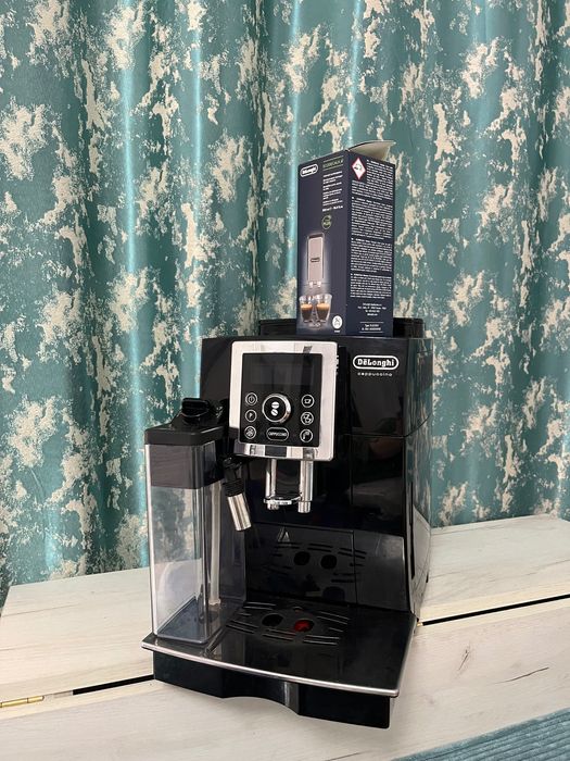 Espressor Delonghi Cappuccino impecabil+decalcifiant cadou pt 6 luni