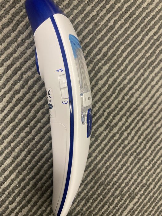 Безконтактен термометър Hartmann Verovall DS22,като нов