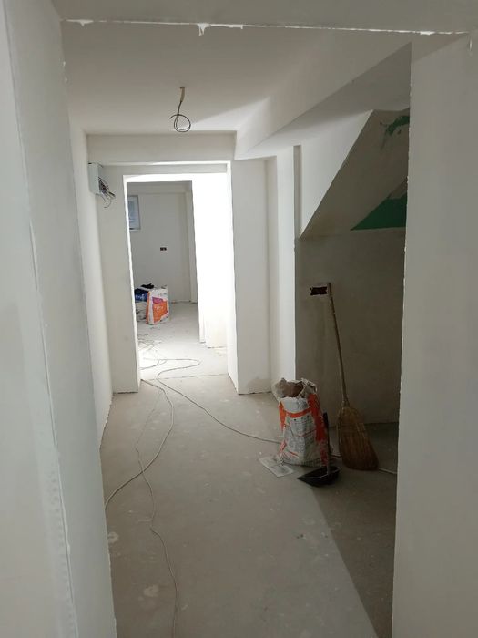 Amenajeri interioare și exterioare