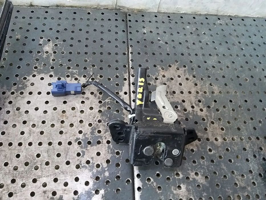 Broasca haion toyota yaris p9