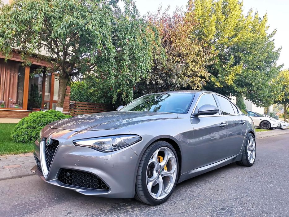 Alfa Romeo Giulia Alfa Romeo Giulia Veloce Diesel, Automata ZF 8 trepte, 180 Hp, Euro 6