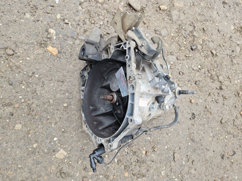 Cutie de viteze manuală Peugeot 208 1.6 HDI