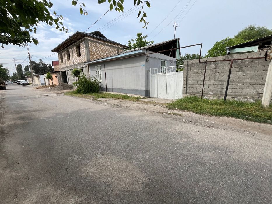 Андижан, Зеленый мост, Ховли сотилади