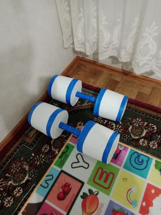 Продам ручной гантель.