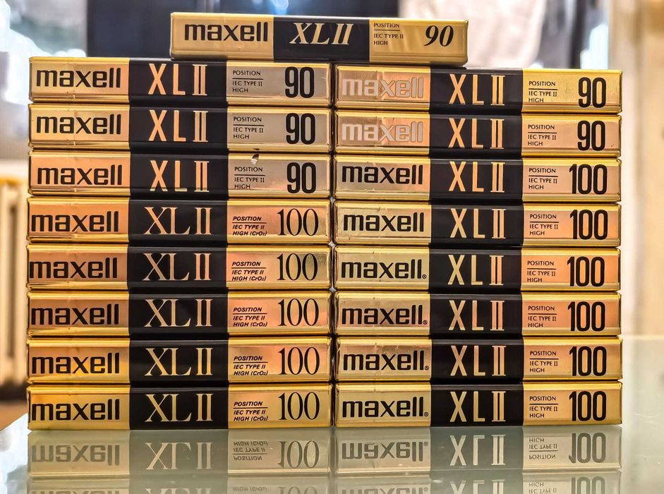 Casete audio chrome, Type II Maxell sigilate.