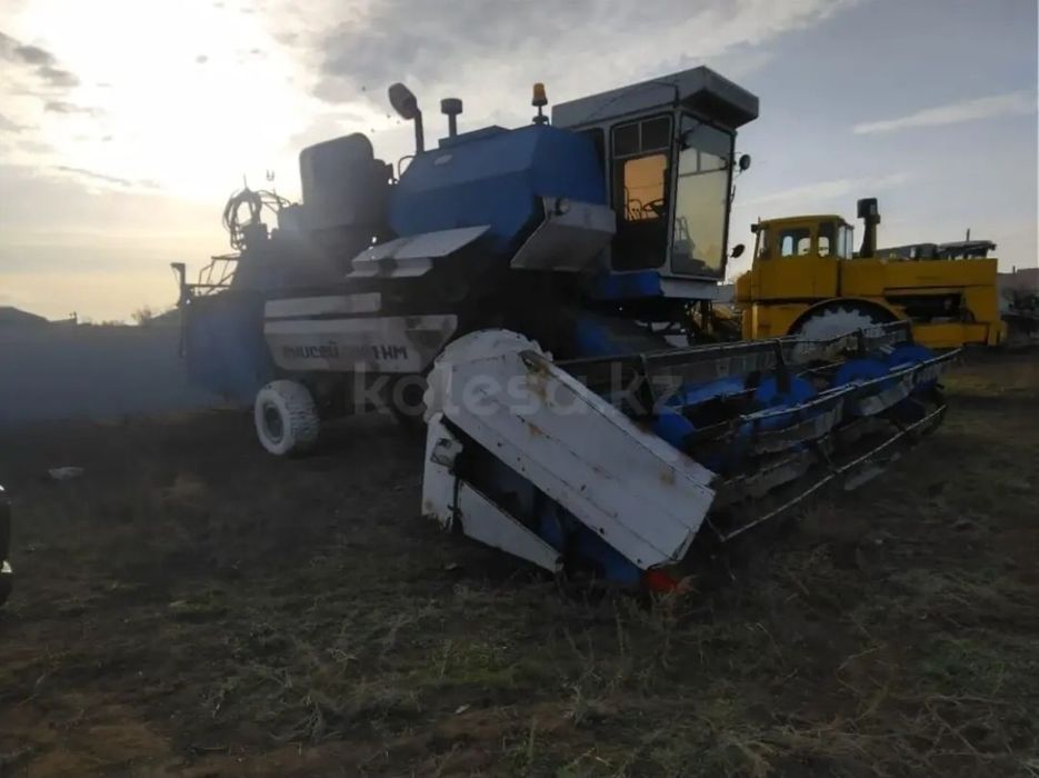 Комбайн Енисей 1200