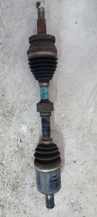 Предна лява полуоска Hyundai Santa Fe 3 2.2crdi