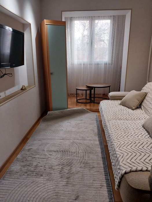 Сдаю квартиру на м.Новза