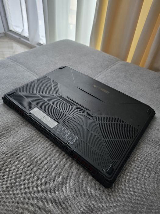 Asus TUF Gaming fx505du - Ryzen 7/ GTX 1660 Ti 6gb / 16gb ram / ssd 512gb / 120Hz
