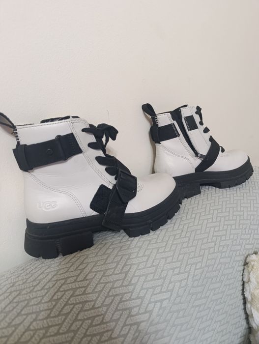 Ghete UGG Ashton Lace Up White Leather Waterproof Boots