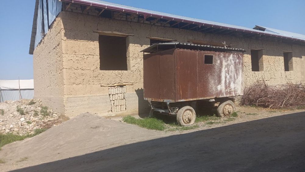 8 sutik uchastka sotiladi