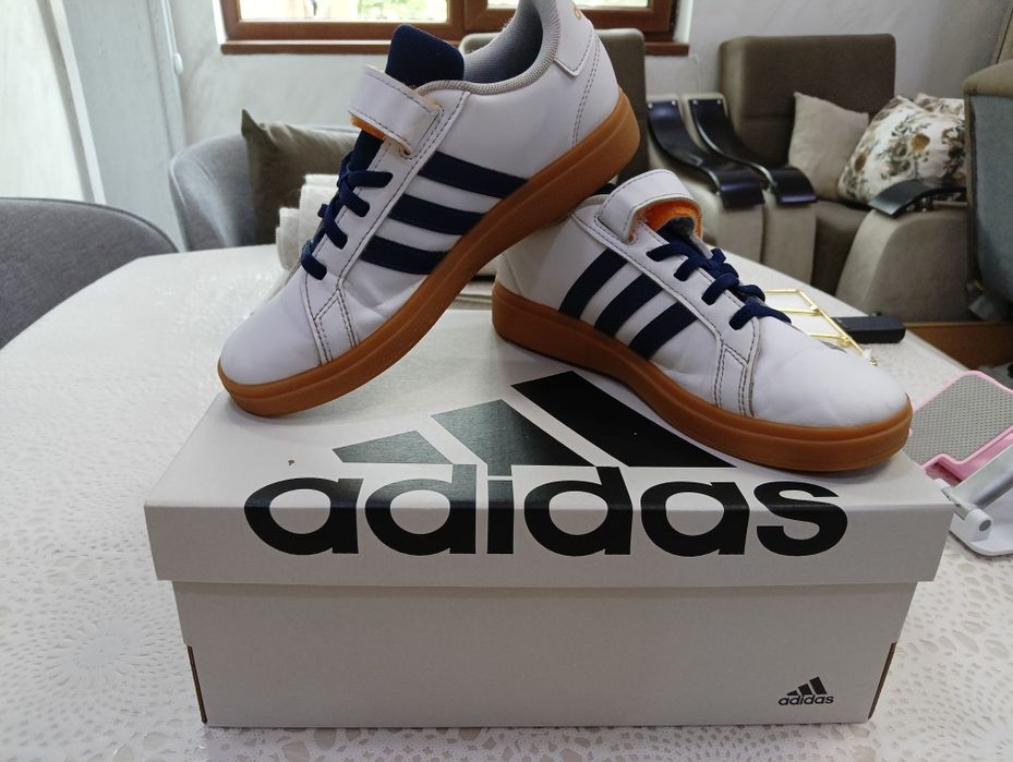 Adidas   номер- 35 .