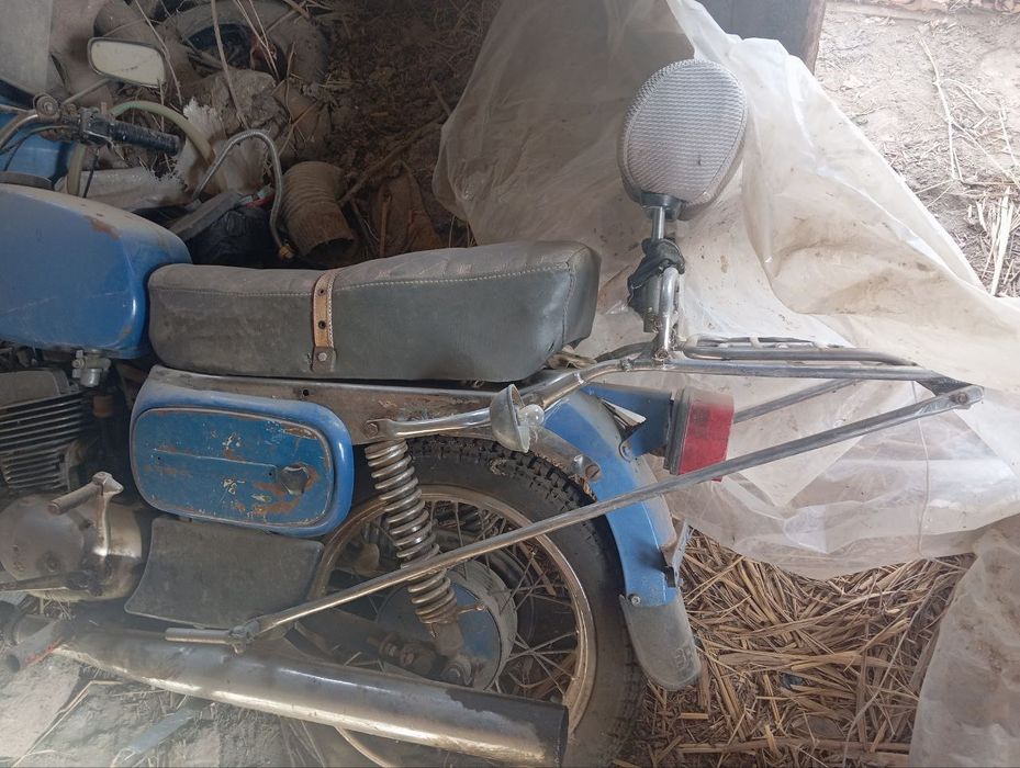 Мотоцикл сотилади