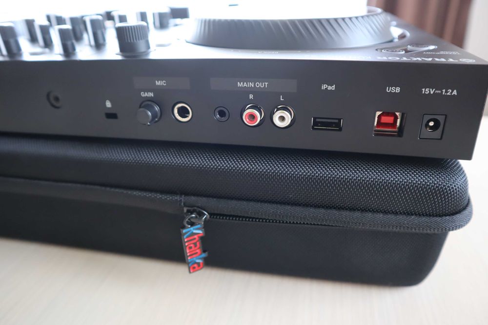 Consola DJ - NI Traktor Kontrol S2 MK3