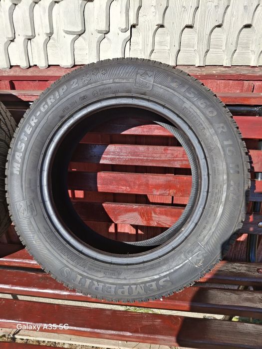 Cauciucuri  215 60R16