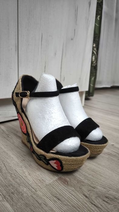 Женские летние босоножки