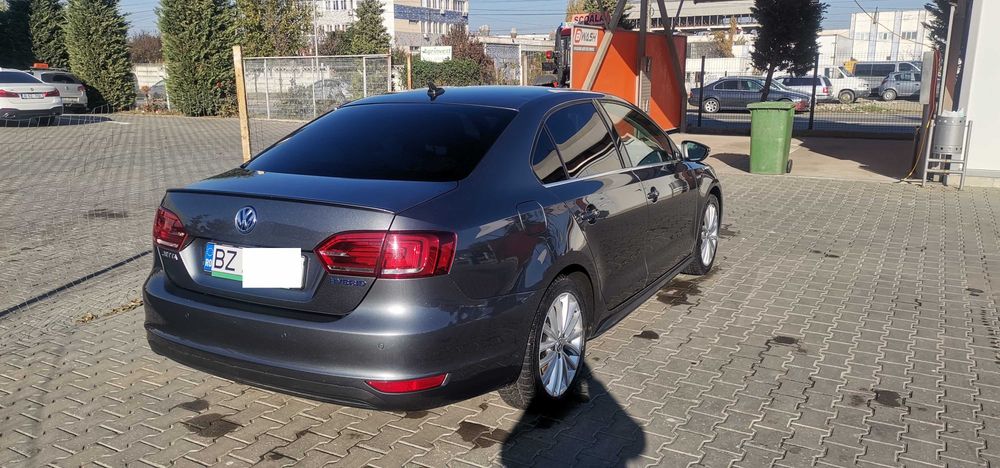 VOLKSWAGEN Jetta 2013 — imagine 2