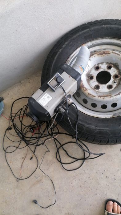 Webasto cu afisaj digital folosit 1 luna . Ca NOU