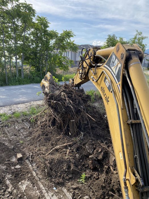Услуги с комбиниран багер за Пловдив и региона!