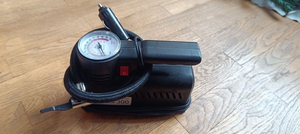 Автомобилен компресор 12V