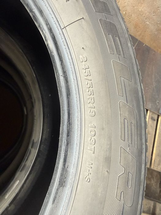 Продам резину BRIDGESTONE 245/55R19