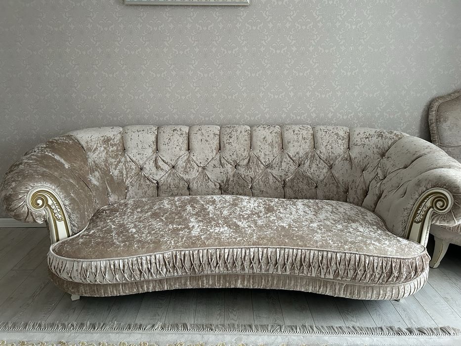 Продаю диван и два кресла