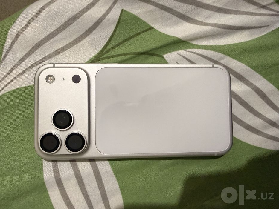 Iphone 17 Promax silver
