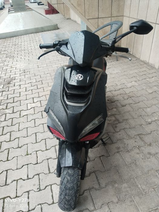 Skuter benzinli  xolati yaxshi mejigari bor
