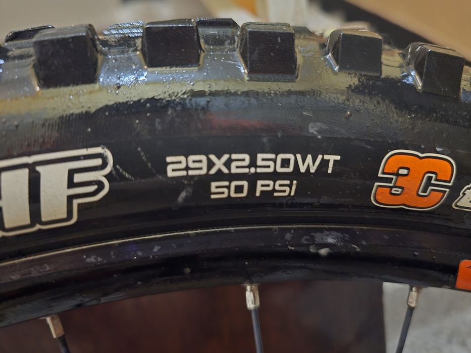 Външна гума Maxxis Minion DHF 29x2.50