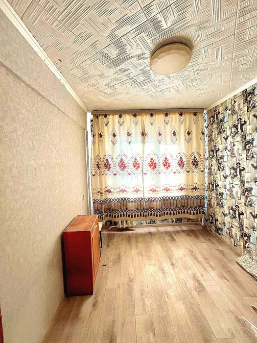 Двухкомнатная возле университета.