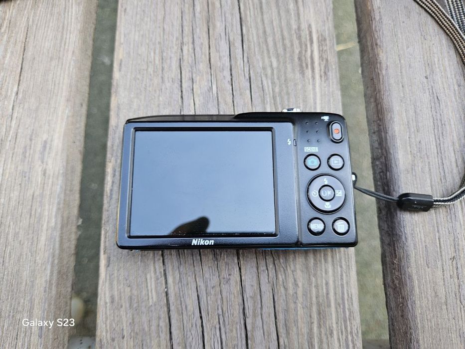 цифровой фотоаппарат Nikon