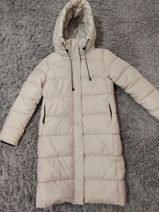 Дамско зимно бежово яке