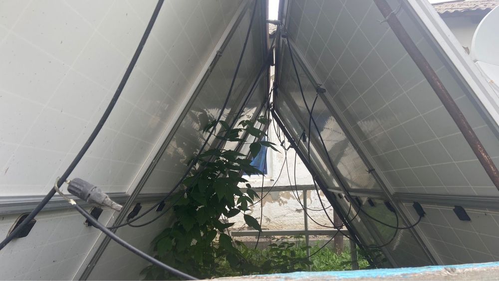 Продам прицеп вагончик с панелями