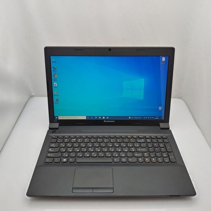 Noutbuk Lenovo B590