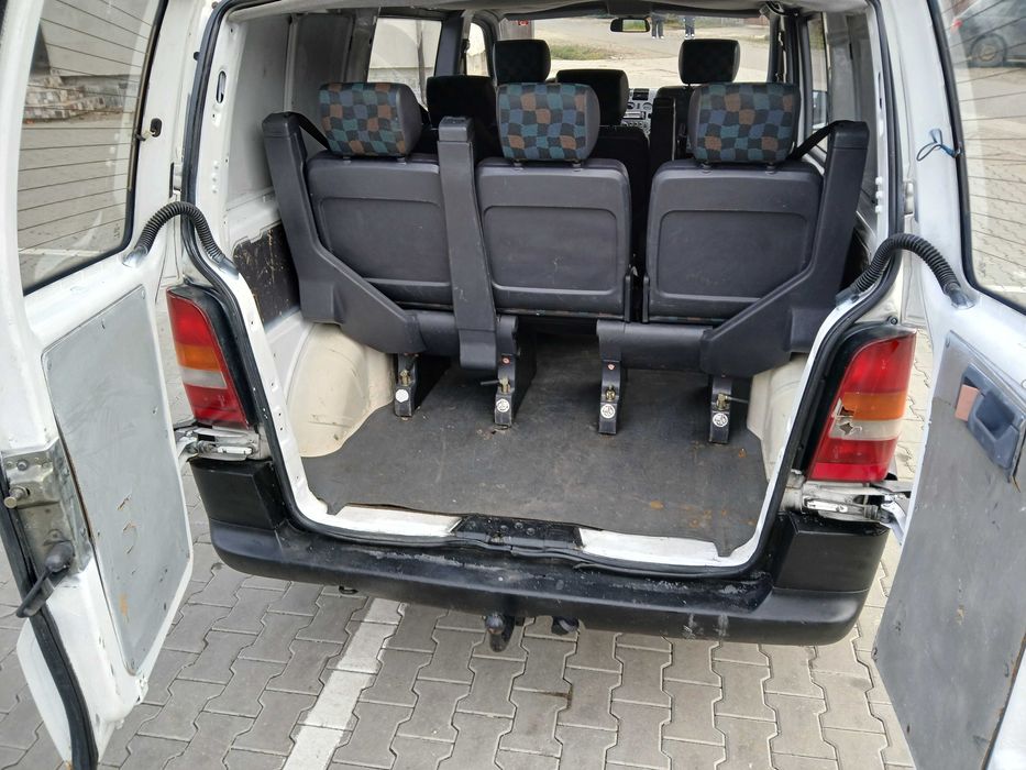 Mercedes Vito 8+1 2003
