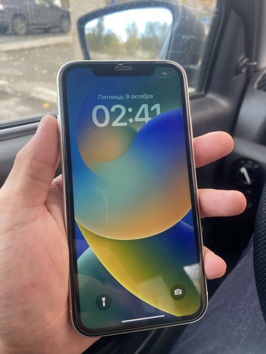 IPHONE 11 64 Gb идеальном состоянии