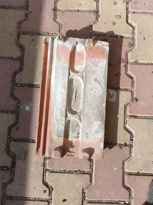 Țiglă foarte bună de vânzare