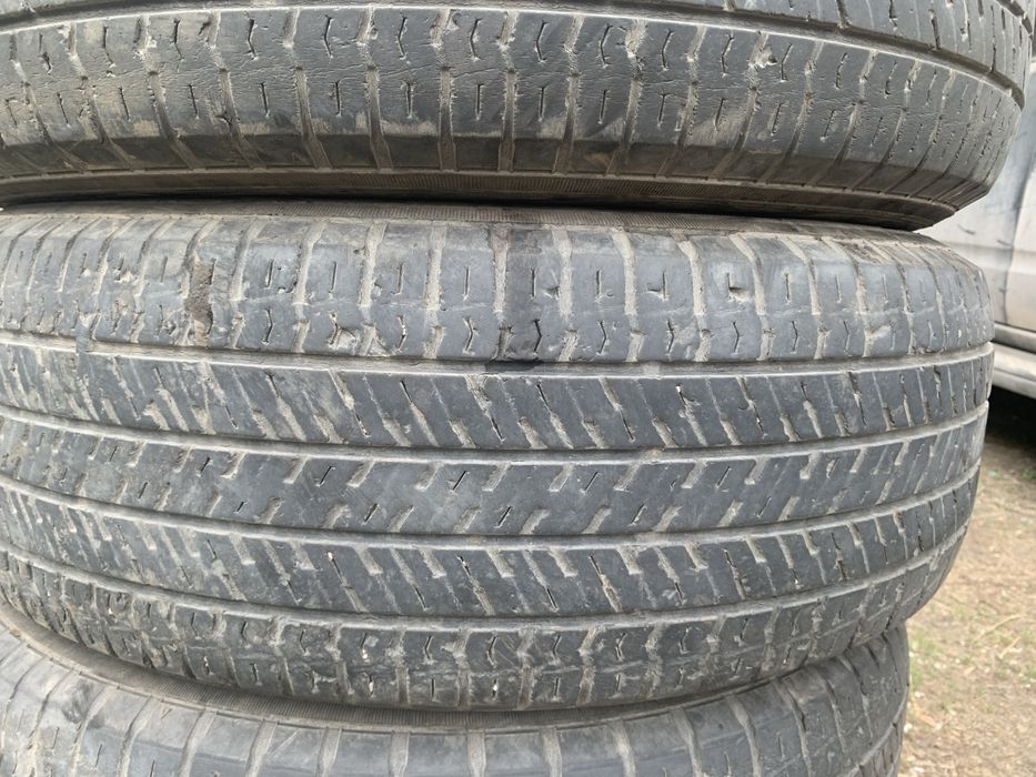 Продам шины 225/65/17