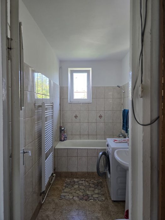 Inchiriez apartament 2 camere Calea Bucuresti
