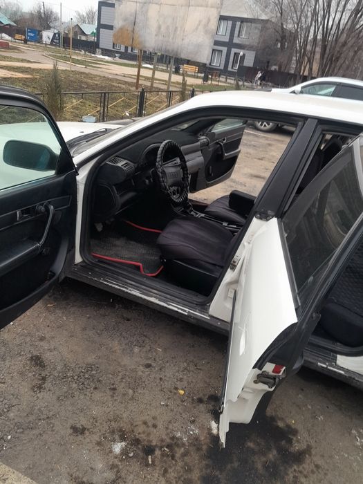 Продам ауди 100с4