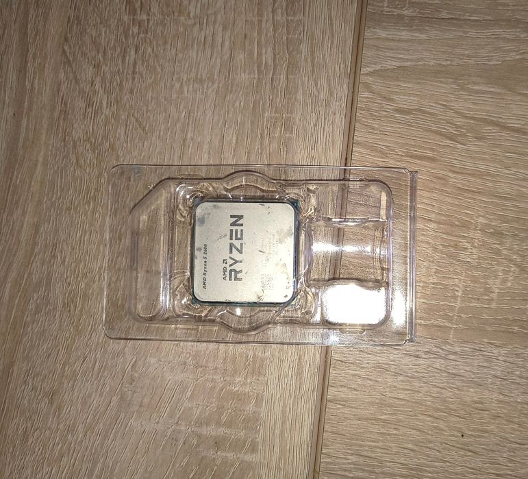 Ryzen 5 2600+AMD wraith cooler