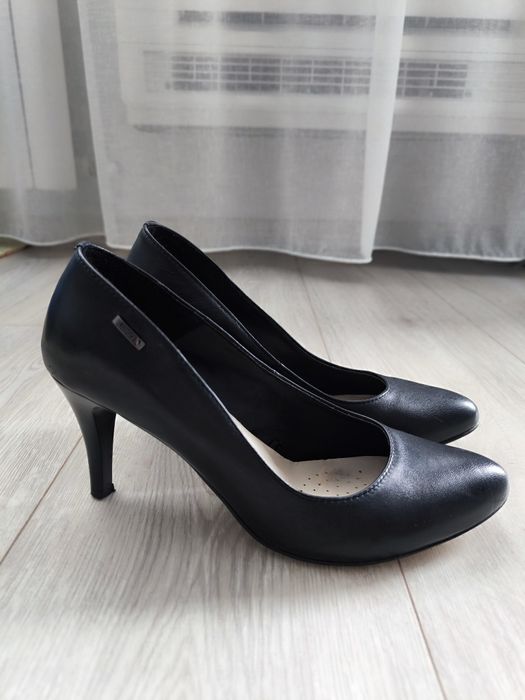 Официални обувки Lasocki от естествена кожа, номер 38.5