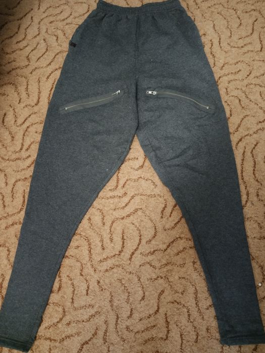 Pantaloni tur lasat deosebiti marime M