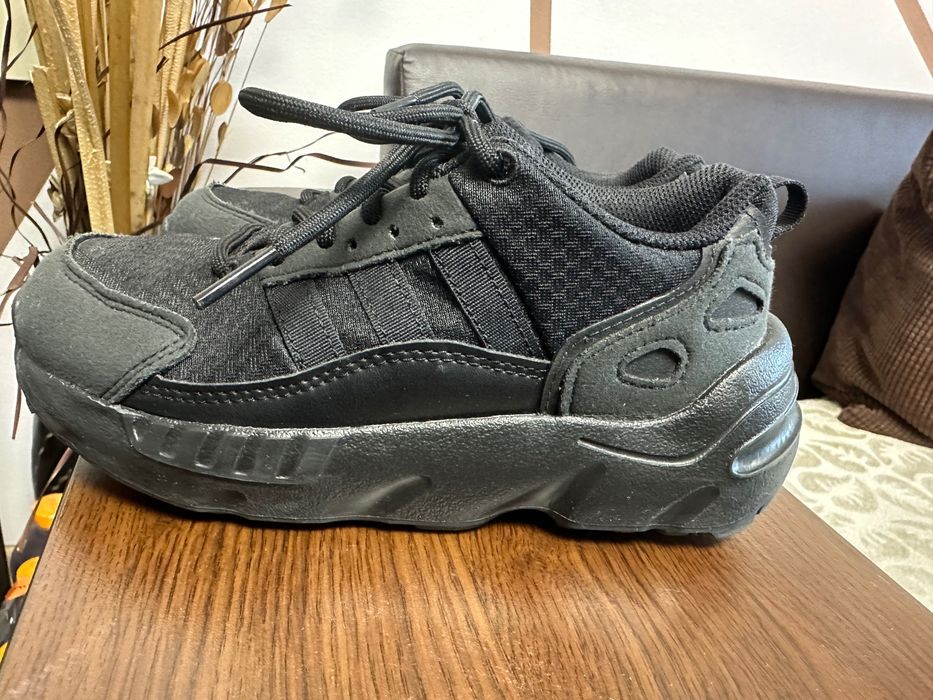 Оригинални маратонки Adidas