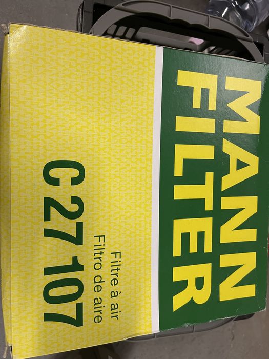 Pachet revizie,filtru de aer C27107,filtru de habitaclu CU2442,filtru