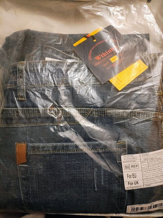 Нови мъжки дънки