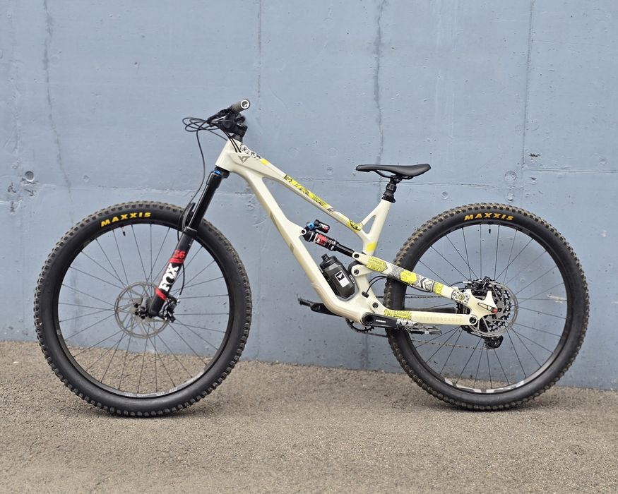 Bicicleta YT Jeffsy Core 2 CF 29, L, din 2021